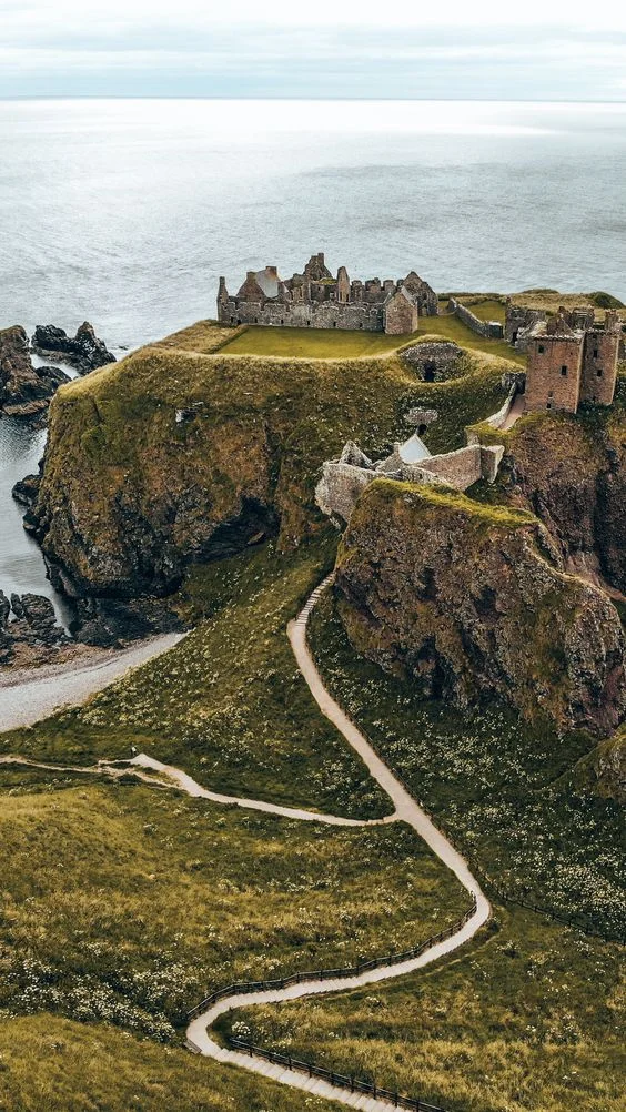 dunnottar-castle-scotland